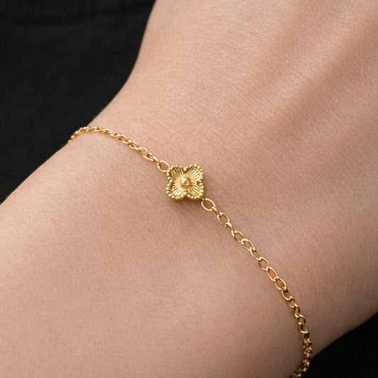 Mini Gold Clover Bracelet