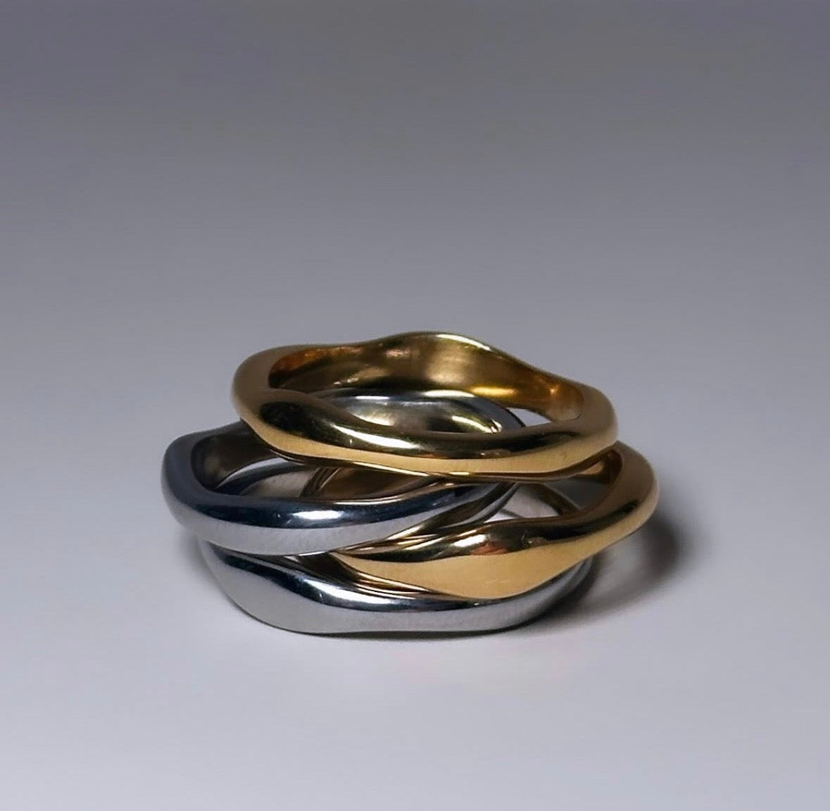Gold Irregular Wave Ring