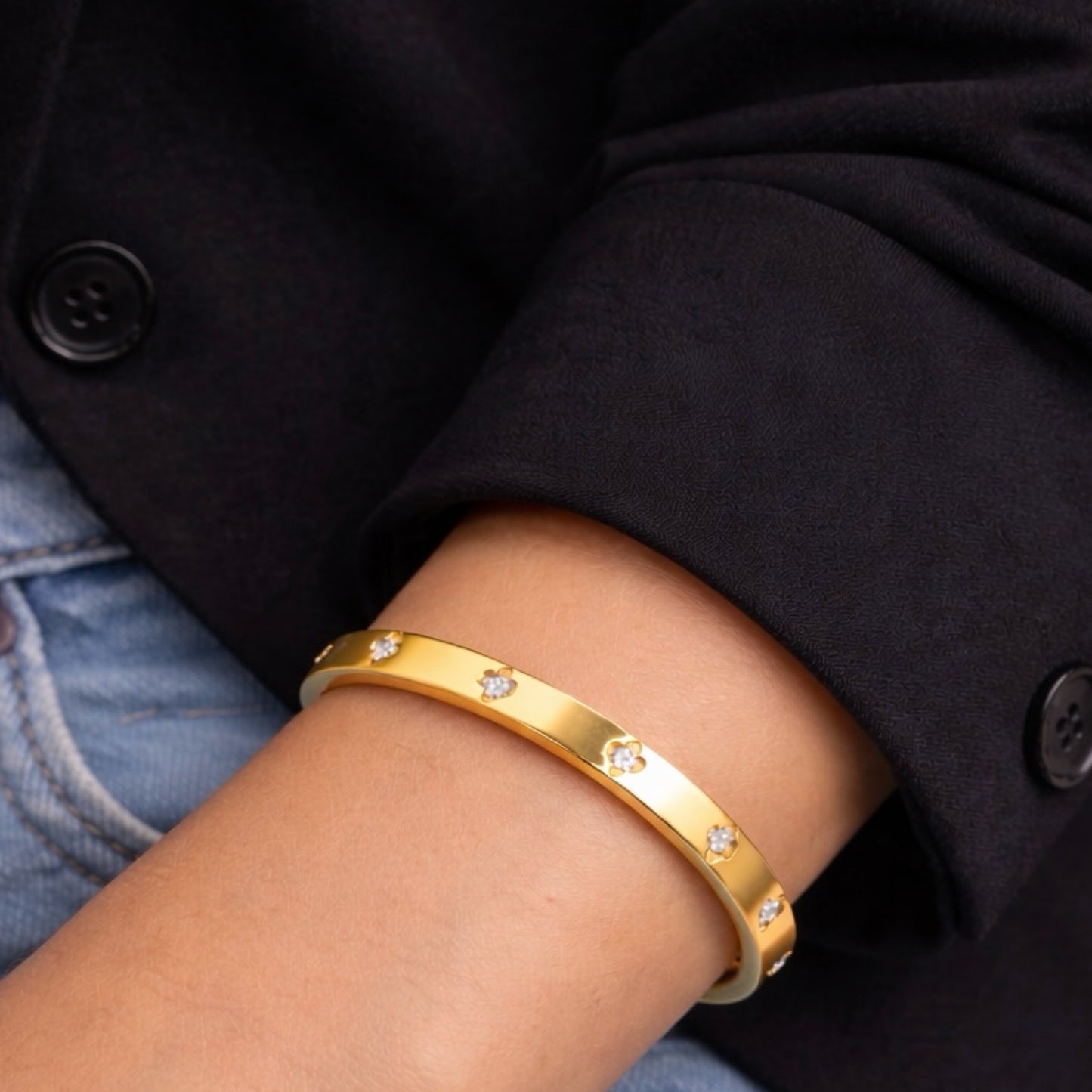Gold Clover Bangle